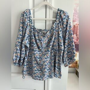 Arula Floral Print Women's Top